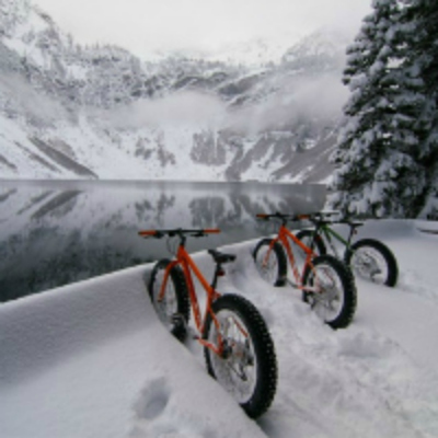 fat-bike-snow-lake-400
